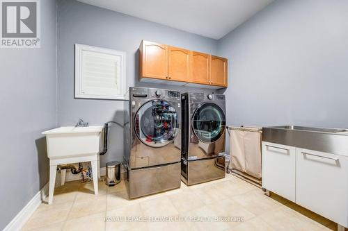 385 Burloak Drive, Oakville (Bronte West), ON - Indoor Photo Showing Laundry Room