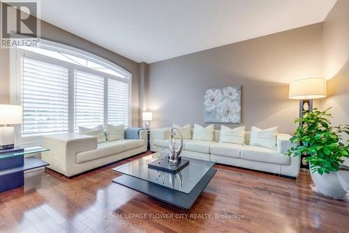 385 Burloak Drive, Oakville (Bronte West), ON - Indoor Photo Showing Living Room