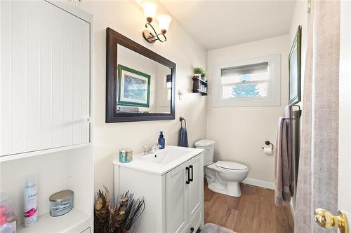 109 Strathnaver Avenue, Selkirk, MB - Indoor Photo Showing Bathroom