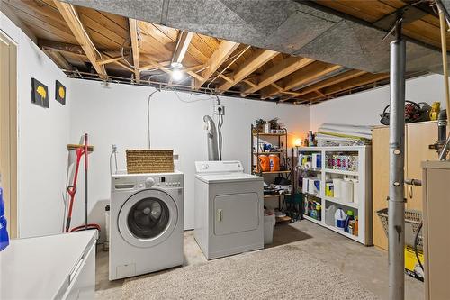 109 Strathnaver Avenue, Selkirk, MB - Indoor Photo Showing Laundry Room