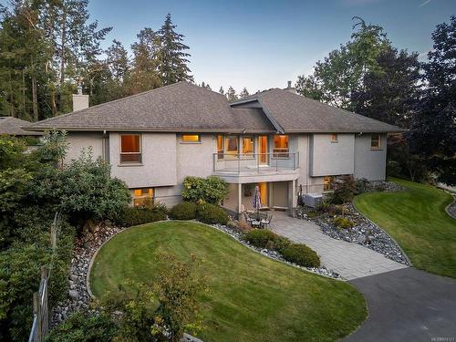 6455 Bryn Rd, Central Saanich, BC 