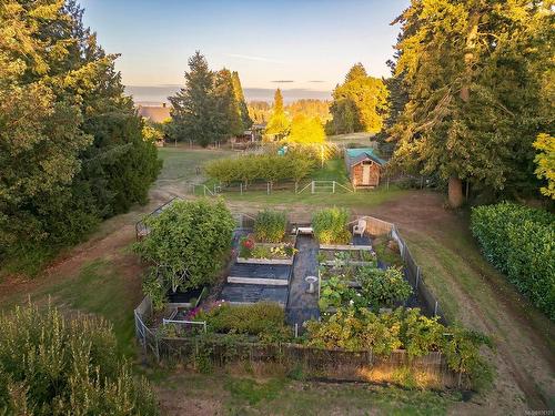 6455 Bryn Rd, Central Saanich, BC 