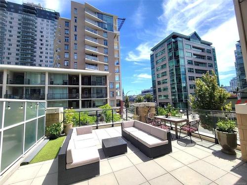 201-770 Fisgard St, Victoria, BC - Outdoor With Balcony With Facade