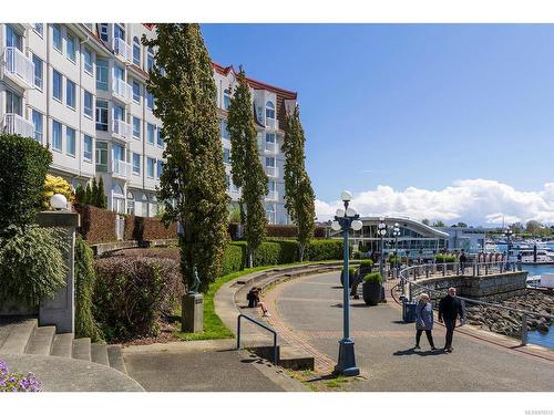 511-10 Paul Kane Pl, Victoria, BC - Outdoor