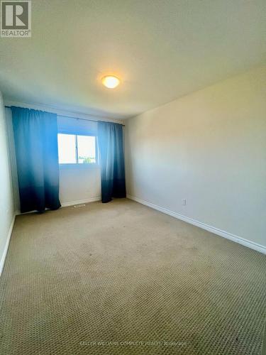 74 Vinton Road, Hamilton (Meadowlands), ON - Indoor Photo Showing Other Room