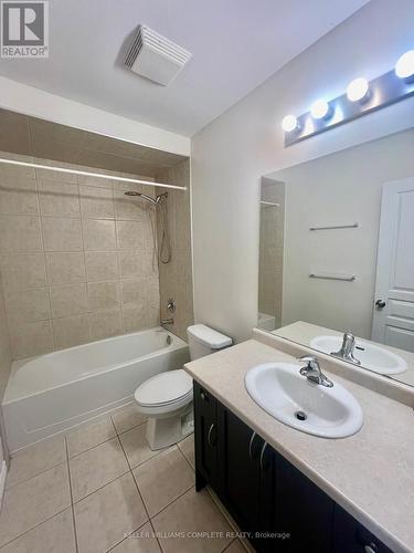 74 Vinton Road, Hamilton (Meadowlands), ON - Indoor Photo Showing Bathroom