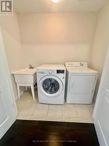 74 Vinton Road, Hamilton (Meadowlands), ON - Indoor Photo Showing Laundry Room