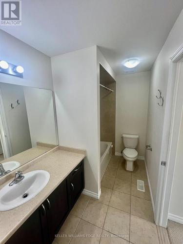 74 Vinton Road, Hamilton, ON - Indoor Photo Showing Bathroom