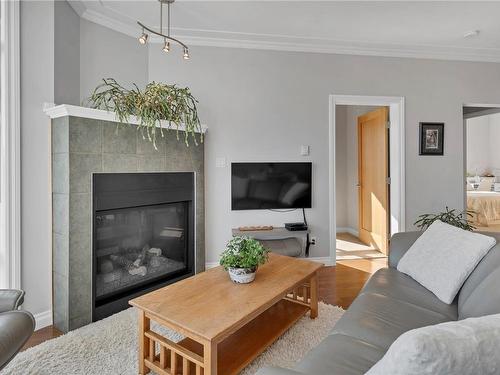 207-2676 Island Hwy South, Campbell River, BC - Indoor Photo Showing Living Room With Fireplace