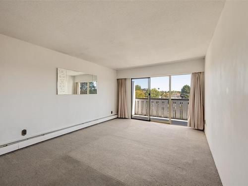 423-964 Heywood Rd, Victoria, BC - Indoor