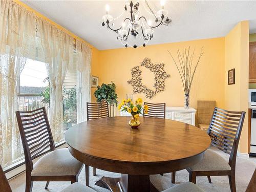 401-225 Cypress St, Nanaimo, BC - Indoor Photo Showing Dining Room