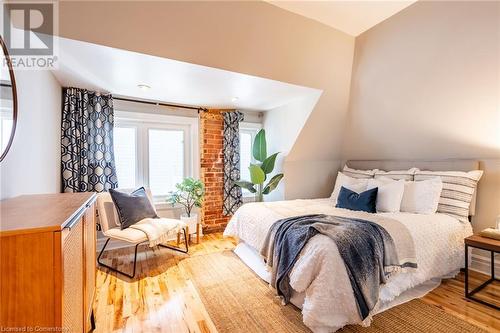 198 Duke Street, Hamilton, ON - Indoor Photo Showing Bedroom