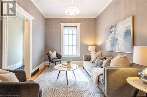 198 Duke Street, Hamilton, ON - Indoor Photo Showing Living Room