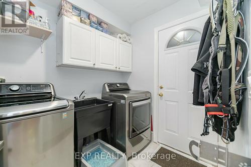 891 Stonebridge Avenue, Mississauga (East Credit), ON - Indoor Photo Showing Laundry Room