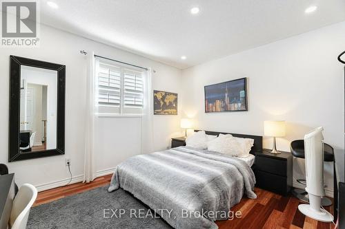 891 Stonebridge Avenue, Mississauga (East Credit), ON - Indoor Photo Showing Bedroom