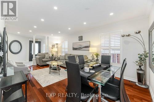 891 Stonebridge Avenue, Mississauga, ON - Indoor Photo Showing Dining Room