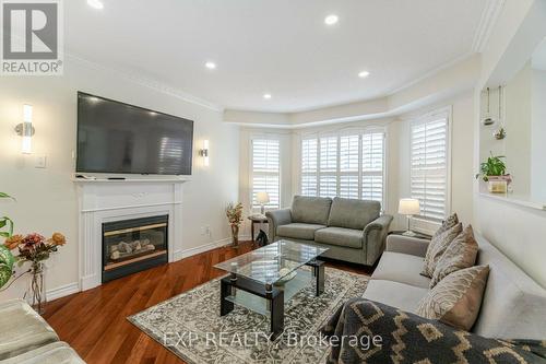 891 Stonebridge Avenue, Mississauga, ON - Indoor Photo Showing Living Room With Fireplace