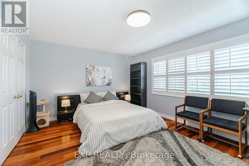 891 Stonebridge Avenue, Mississauga, ON - Indoor Photo Showing Bedroom