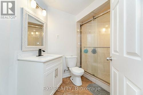 891 Stonebridge Avenue, Mississauga, ON - Indoor Photo Showing Bathroom