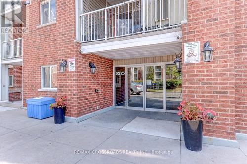 435 - 5225 Finch Avenue E, Toronto, ON - Outdoor With Balcony With Exterior