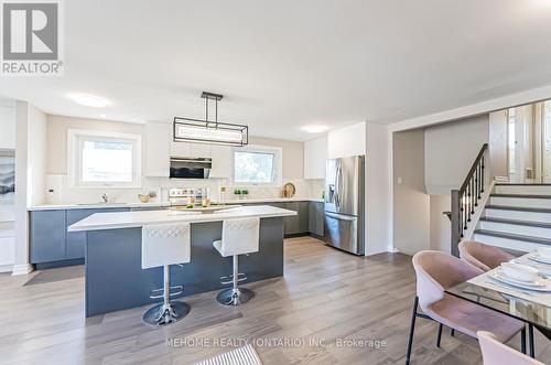 1266 Pallatine Drive, Oakville (College Park), ON - Indoor Photo Showing Kitchen With Upgraded Kitchen