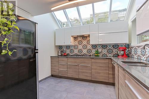 2229 Oak Street, Vancouver, BC - Indoor Photo Showing Kitchen With Double Sink