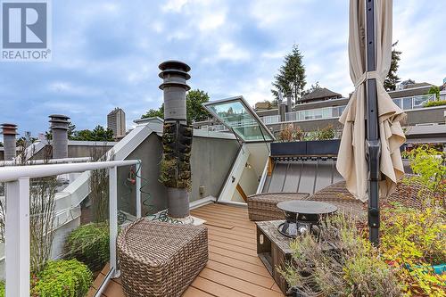 2229 Oak Street, Vancouver, BC - Outdoor