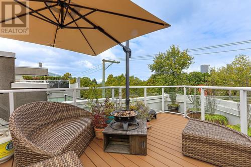 2229 Oak Street, Vancouver, BC - Outdoor With Deck Patio Veranda With Exterior