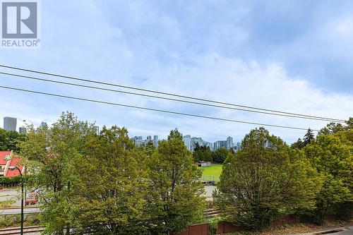 2229 Oak Street, Vancouver, BC - Outdoor With View