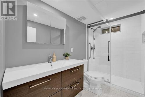 3 - 1190 Upper Ottawa Street, Hamilton (Quinndale), ON - Indoor Photo Showing Bathroom