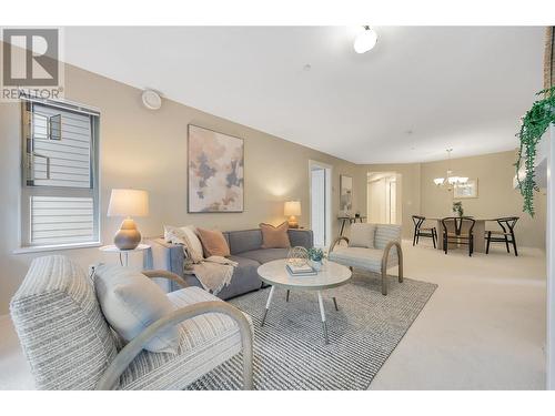 307 9319 University Crescent, Burnaby, BC - Indoor Photo Showing Living Room