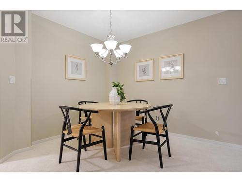 307 9319 University Crescent, Burnaby, BC - Indoor Photo Showing Dining Room