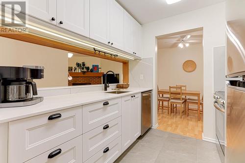 234 7651 Minoru Boulevard, Richmond, BC - Indoor Photo Showing Kitchen