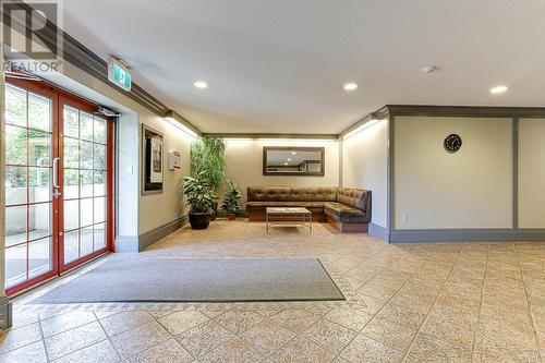 234 7651 Minoru Boulevard, Richmond, BC - Indoor Photo Showing Other Room