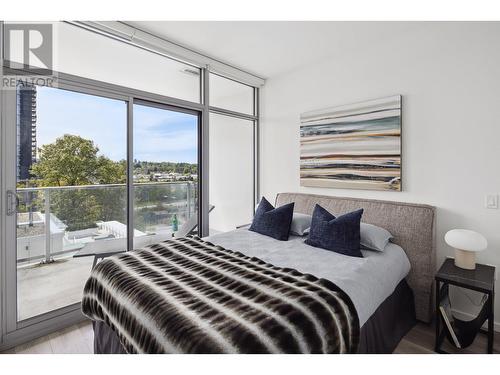 606 1888 Gilmore Avenue, Burnaby, BC - Indoor Photo Showing Bedroom