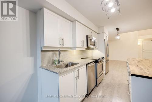 213 - 125 Western Battery Road, Toronto, ON - Indoor Photo Showing Kitchen With Upgraded Kitchen