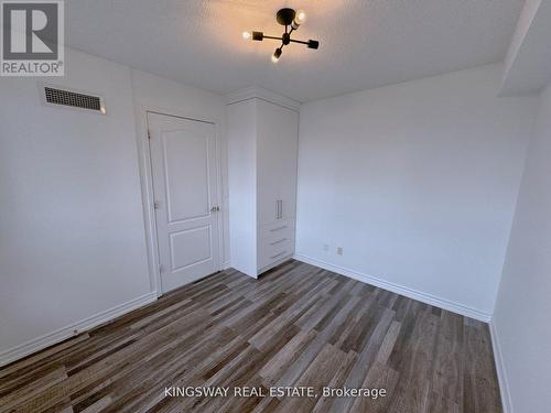 2208 - 4090 Living Arts Drive, Mississauga (City Centre), ON - Indoor Photo Showing Other Room