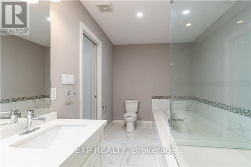 7 - 35 Midhurst Heights, Hamilton (Stoney Creek Mountain), ON - Indoor Photo Showing Bathroom