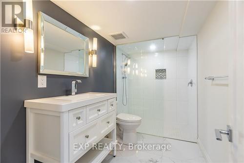 7 - 35 Midhurst Heights, Hamilton (Stoney Creek Mountain), ON - Indoor Photo Showing Bathroom