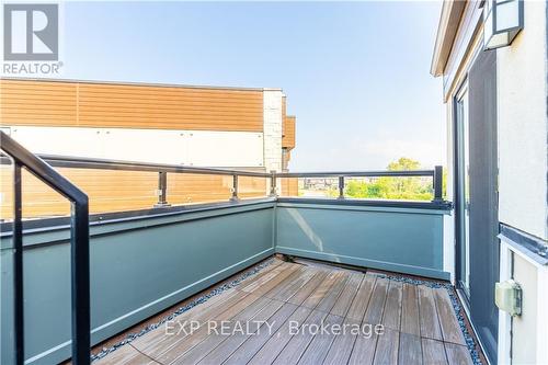 7 - 35 Midhurst Heights, Hamilton (Stoney Creek Mountain), ON - Outdoor With Balcony With Exterior