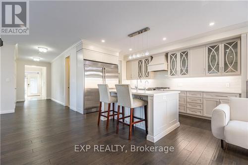 7 - 35 Midhurst Heights, Hamilton, ON - Indoor Photo Showing Kitchen