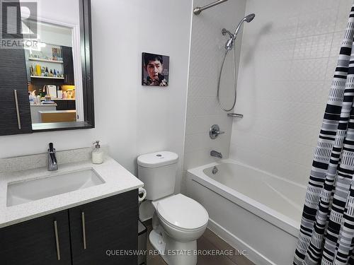 209 - 277 South Park Road, Markham (Commerce Valley), ON - Indoor Photo Showing Bathroom