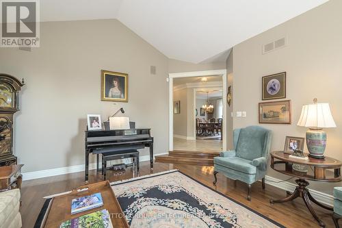 6 Tetherwood Court, London, ON - Indoor Photo Showing Living Room