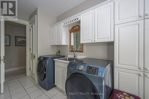 6 Tetherwood Court, London, ON - Indoor Photo Showing Laundry Room