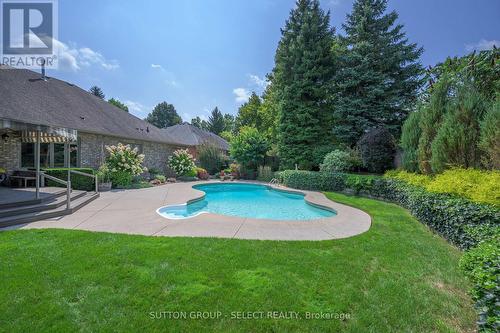 6 Tetherwood Court, London, ON - Outdoor With In Ground Pool