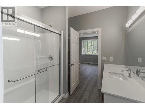 257 Shadow Mountain Boulevard, Cranbrook, BC - Indoor Photo Showing Bathroom