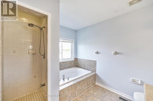 5859 Blue Spruce Avenue, Burlington (Orchard), ON - Indoor Photo Showing Bathroom