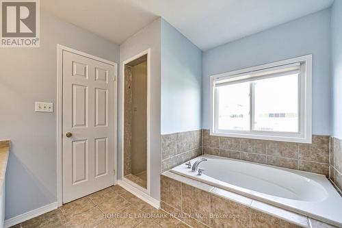 5859 Blue Spruce Avenue, Burlington (Orchard), ON - Indoor Photo Showing Bathroom