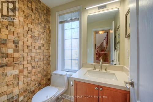 2386 Wasaga Drive, Oakville, ON - Indoor Photo Showing Bathroom