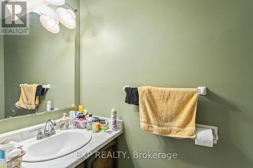 69 - 472 Wilkins Street, London, ON - Indoor Photo Showing Bathroom